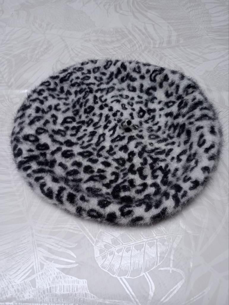 Béret poils de lapin, Vêtements | Femmes, Bonnets, Écharpes & Gants, Bonnet, Enlèvement ou Envoi