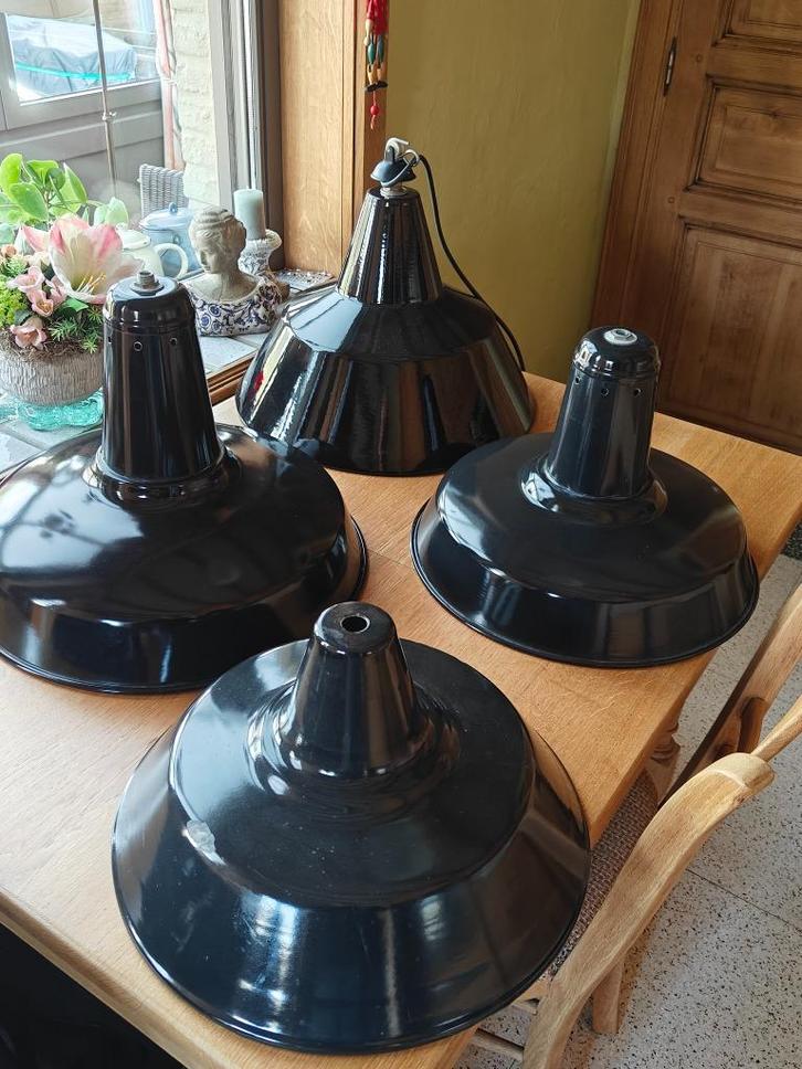 INDUSTRIËLE EMAILLE HANGLAMP ZWART, Antiek en Kunst, Curiosa en Brocante, Ophalen of Verzenden