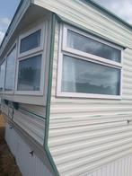 Stacaravan en camping, Speeltuin, Aan zee, Dorp