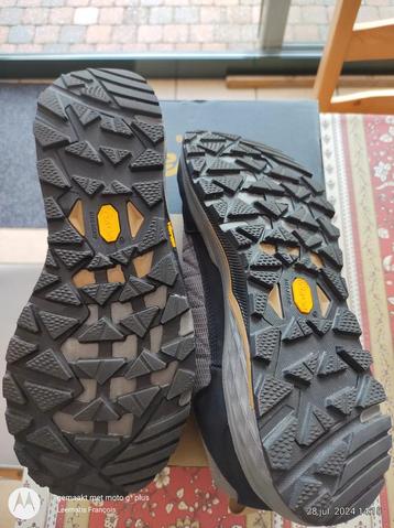 Teva maat 45,5 Ridgeview.schoenen zijn zo goed als nieuw. beschikbaar voor biedingen