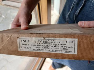 pakken papier A4 vintage jaren 50 en 60  beschikbaar voor biedingen