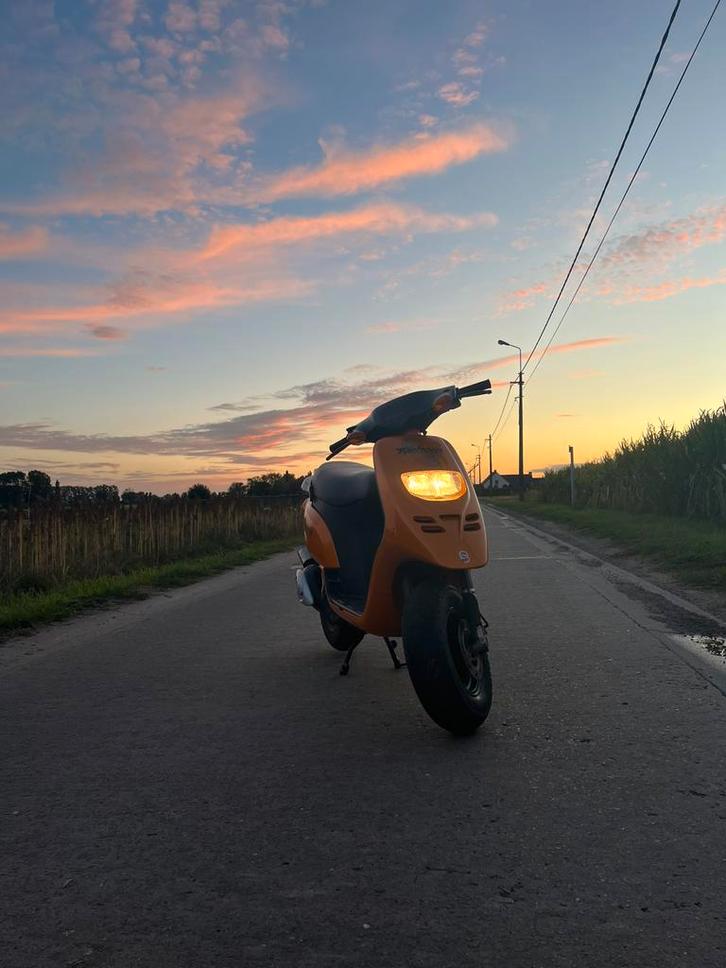 Piaggio typhoon 50cc a klasse oud model 93, Fietsen en Brommers, Scooters | Piaggio, Zo goed als nieuw, Ophalen