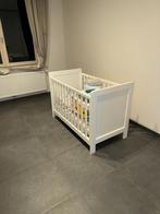 Wit babybed, Ophalen, Zo goed als nieuw, Matras