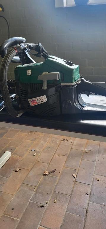 Oregon benzine kettingzaag beschikbaar voor biedingen