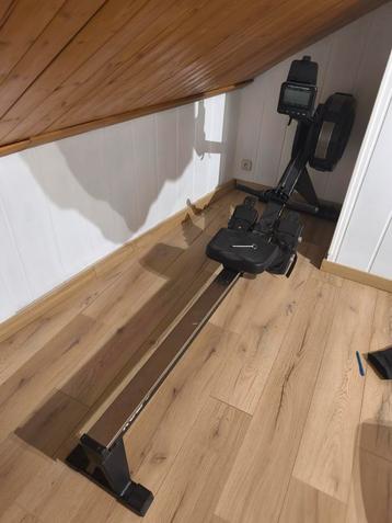 Te koop: Bijna nieuwe CrossFit roeitrainer — Concept2-equiva beschikbaar voor biedingen