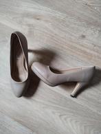 Belles chaussures beiges de la marque Ideal m. 38, Vêtements | Femmes, Chaussures, Enlèvement ou Envoi, Comme neuf, Beige