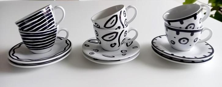 SET VAN 6 DESIGN KOFFIETASSEN MET BORDJE – NIEUW!, Huis en Inrichting, Keuken | Servies, Nieuw, Kop(pen) en/of Schotel(s), Porselein