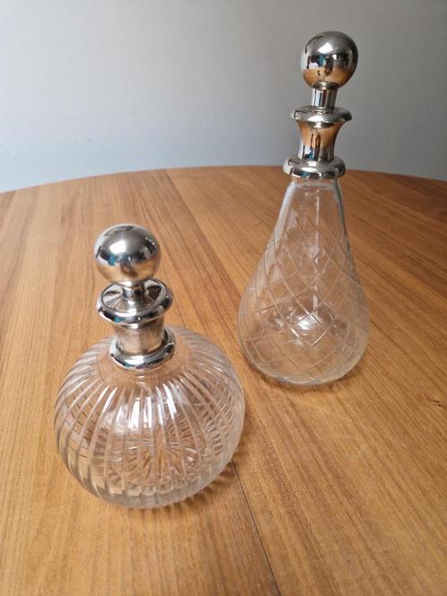 Set van 2 karaffen met zilveren dop, Antiek en Kunst, Antiek | Glaswerk en Kristal, Ophalen