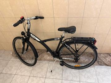 B'TWIN STADSFIETS VOOR HEREN ALS NIEUW 180€ beschikbaar voor biedingen