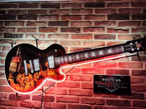 Belle guitare Gibson avec Néon rouge., Antiquités & Art, Antiquités | Éclairage, Enlèvement