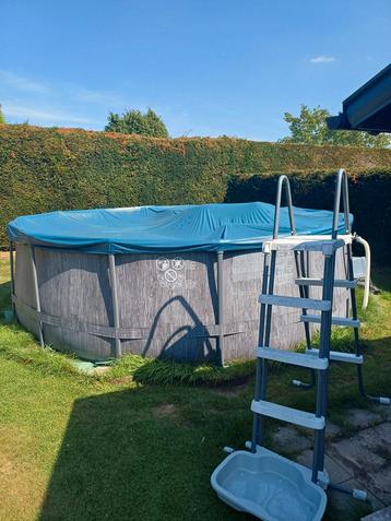 Intex zwembadmodel 457cm122cm + pomp met zand  beschikbaar voor biedingen
