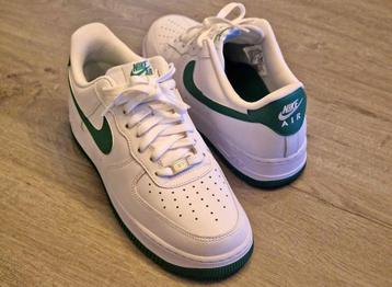 Nike Air Force 1     Maat 42 beschikbaar voor biedingen
