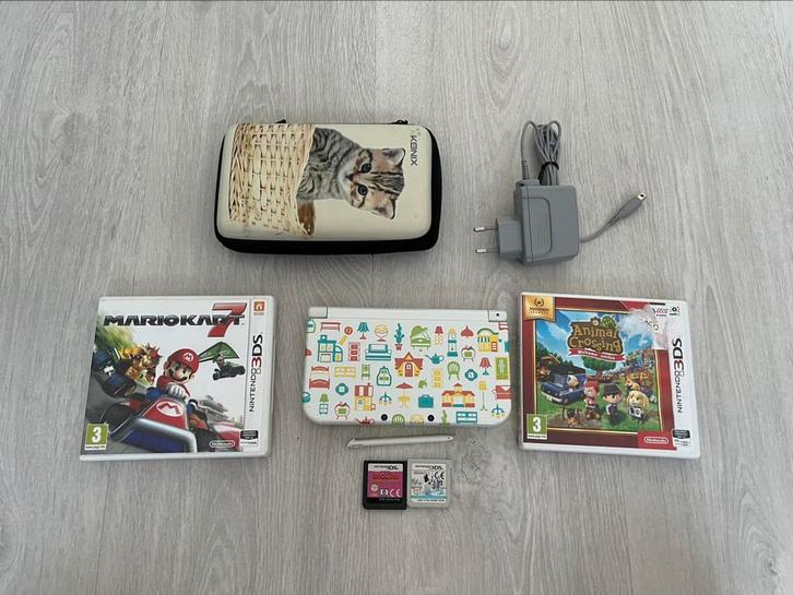 Diverse Nintendo New 3ds XL 3DS DS..., Games en Spelcomputers, Spelcomputers | Nintendo 2DS en 3DS, Zo goed als nieuw, 3DS, Blauw