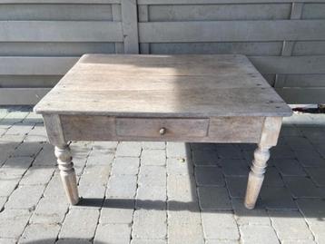 vintage salontafel beschikbaar voor biedingen