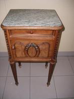 antiek nachtkastje, 70 cm ou plus, Comme neuf, Moins de 45 cm, Enlèvement