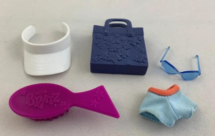 Accessoires pour poupées Bratz Beach Party Jade (2002), Collections, Poupées, Comme neuf, Envoi