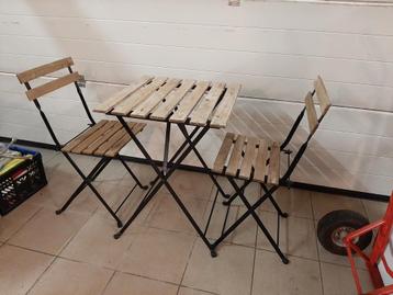 Tuinset bistro tafel en stoelen  beschikbaar voor biedingen