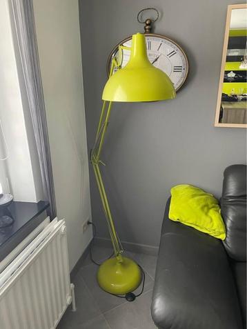 Lampadaire vert maison Demonceau  beschikbaar voor biedingen