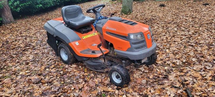 Zitmaaier Husqvarna CTH126, Tuin en Terras, Zitmaaiers, Gebruikt, Minder dan 90 cm, Elektrische starter, Mulchfunctie, Opvangzak
