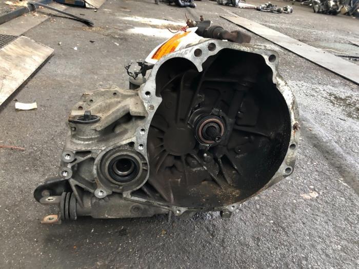Versnellingsbak van een Nissan Almera, Auto-onderdelen, Transmissie en Toebehoren, Nissan, Gebruikt, 3 maanden garantie, Ophalen of Verzenden