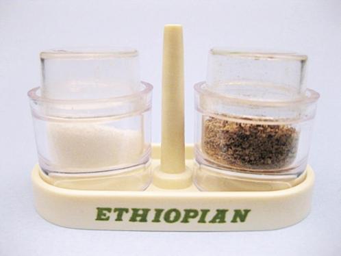 Ensemble poivrière et salière Ethiopian Airlines, Collections, Aviation, Neuf, Enlèvement ou Envoi