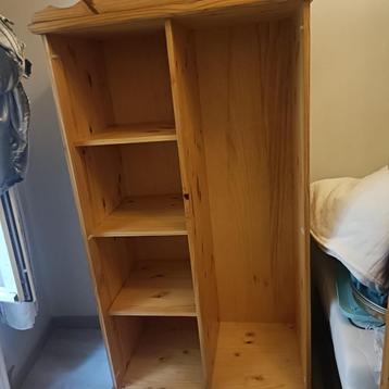 Garderobe   beschikbaar voor biedingen
