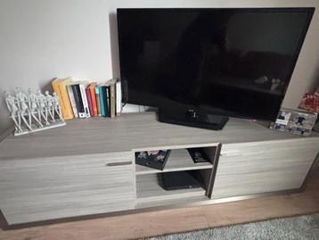 TV meubel beschikbaar voor biedingen