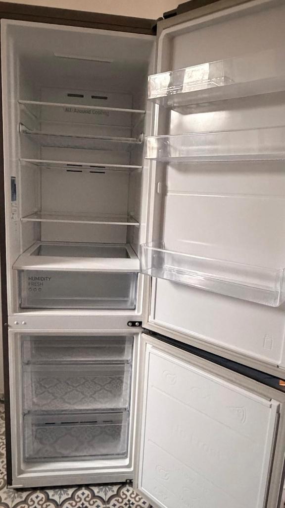 Frigo Samsung comme neuf, Elektronische apparatuur, Koelkasten en IJskasten, Zo goed als nieuw, Met vriesvak, 200 liter of meer