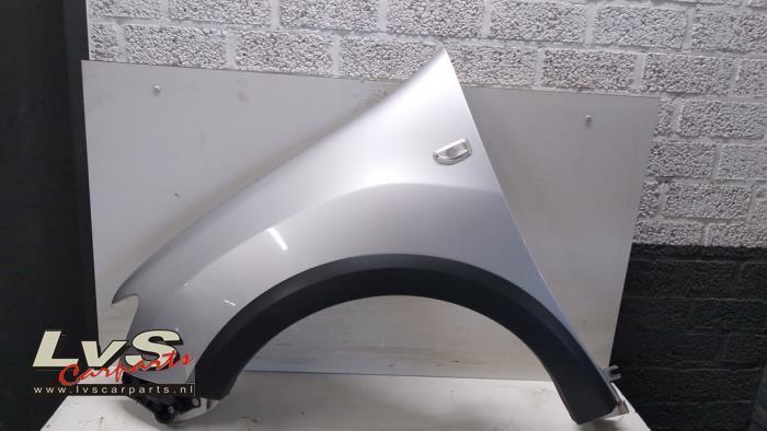 Scherm rechts-voor van een Dacia Sandero (TED69), Auto-onderdelen, Carrosserie, Dacia, Gebruikt, 3 maanden garantie, Ophalen of Verzenden