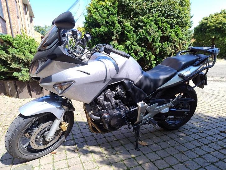 Honda CBF 600 motorfiets, Motoren, Motoren | Honda, Particulier, Toermotor, meer dan 35 kW, 4 cilinders, Motorrijbewijs A, ABS