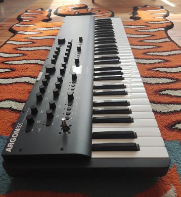 Modal Argon8X polyfone synthesizer beschikbaar voor biedingen