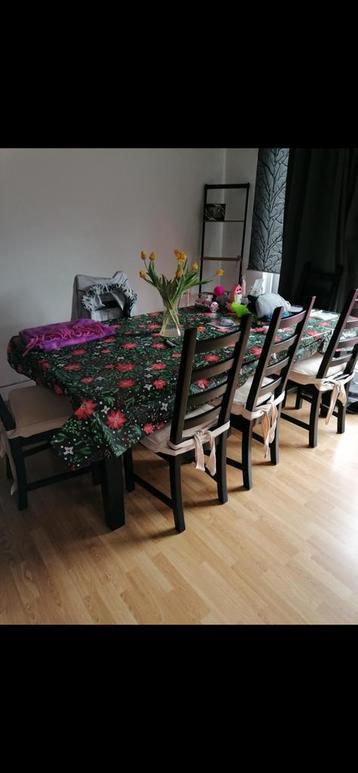 Ikea eettafel verstelbaar + 6 stoelen beschikbaar voor biedingen