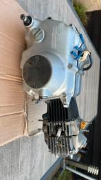Te koop een compleet gereviseerd moterblok honda ss50, Fietsen en Brommers, Ophalen of Verzenden, Zo goed als nieuw, Blok