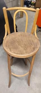 2 oude houten krukken, Enlèvement