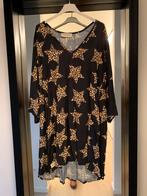 Zwart kleedje met panterprint sterren one size Mino du Sud, Kleding | Dames, Ophalen of Verzenden, Zo goed als nieuw