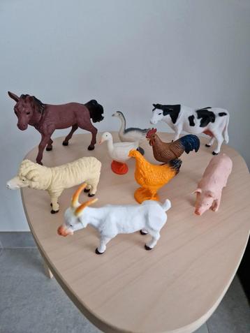 Plastic boerderijdieren + leeuw