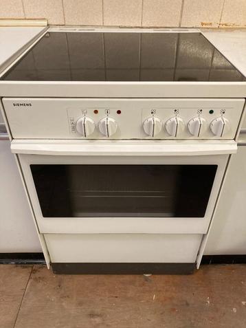 GRATIS - GRATIS oven en afzuigkap beschikbaar voor biedingen