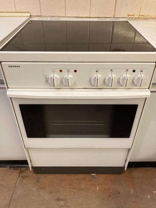 GRATIS - GRATIS oven en afzuigkap, Elektronische apparatuur, Ovens, Gebruikt, Oven, Ophalen