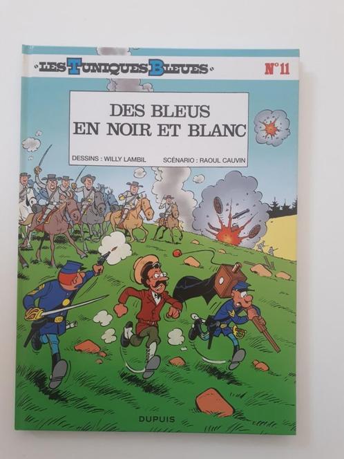 Les Bleues en noir et blanc nr 11 Les Tuniques Bleues Dupuis, Boeken, Stripverhalen, Zo goed als nieuw, Ophalen of Verzenden