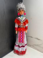 Vintage pop (Oud Chinees etnische volk), Verzamelen, Poppen, Ophalen of Verzenden, Zo goed als nieuw, Pop