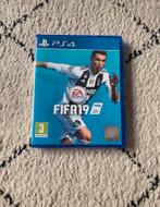 FIFA19 voor PlayStation 4, Vanaf 7 jaar, Sport, 3 spelers of meer, Zo goed als nieuw