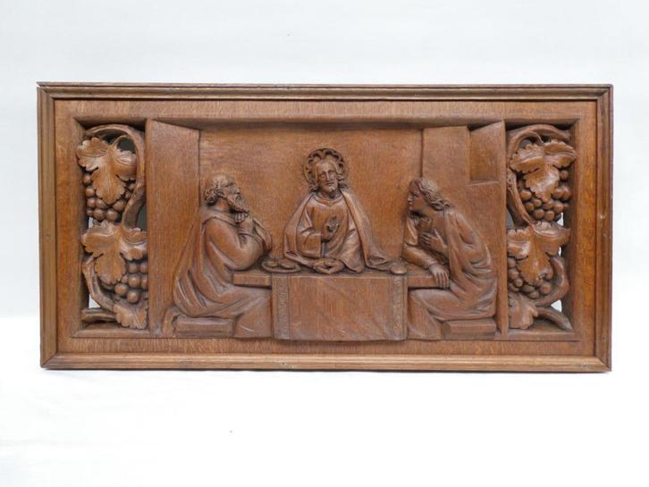 "Jezus en de Emmaüsgangers" eiken bas-reliëf, Antiek en Kunst, Antiek | Religieuze voorwerpen, Ophalen
