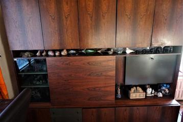 Vintage woonkamermeubels uit 1970 beschikbaar voor biedingen