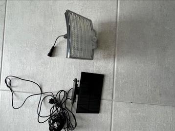 Ledlicht met zonnepaneel en afstandsbediening  beschikbaar voor biedingen