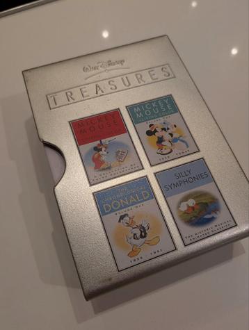 Disney Treasures Franse versie 4 x 2 DVD's in metalen box beschikbaar voor biedingen