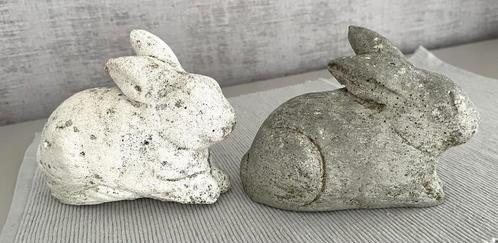Decoratieve konijntjes voor buiten. Set van 2 stuks., Tuin en Terras, Tuinbeelden, Gebruikt, Dierenbeeld, Beton, Ophalen