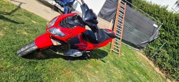 Peugeot speedfight 2 classe B + gros lot de pièces beschikbaar voor biedingen