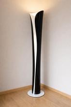 Artemide Cadmo vloerlamp – design by Karim Rashid – zwart, Maison & Meubles, Lampes | Lampadaires, Enlèvement, Comme neuf