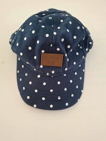 Petje Baby 4-6mnd + hippe schoentjes maatje 20 beschikbaar voor biedingen