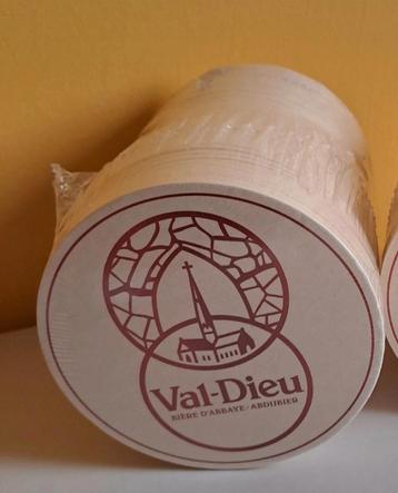Une cartouche complète de sous-bocks Val-Dieu beschikbaar voor biedingen